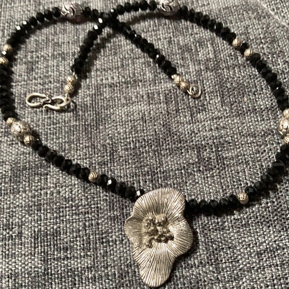 Black Necklace - Picture 5 of 5